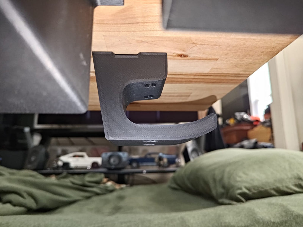 Under Table PS5 Controller Holder wired edition