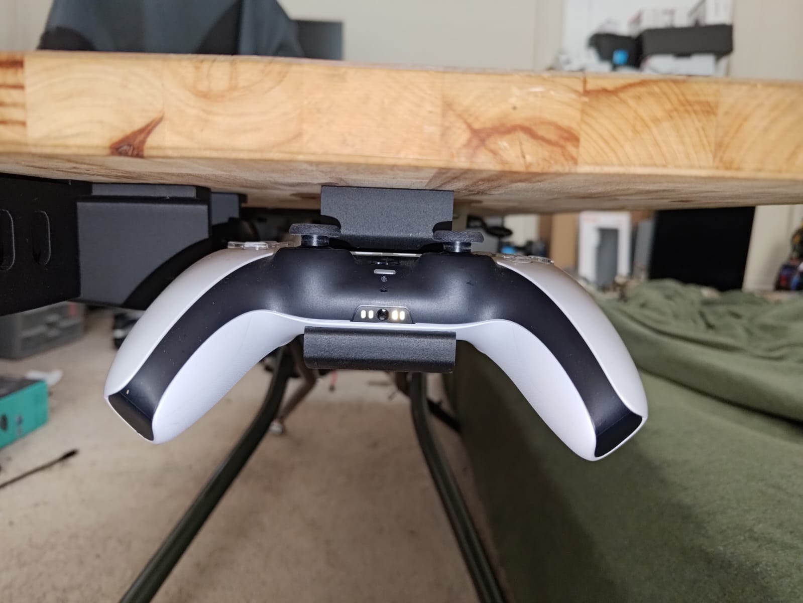 Under Table PS5 Controller Holder wired edition