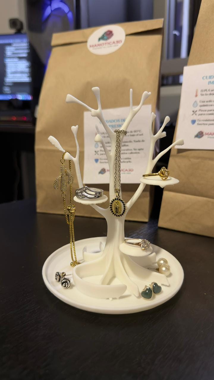 Tree jewelry