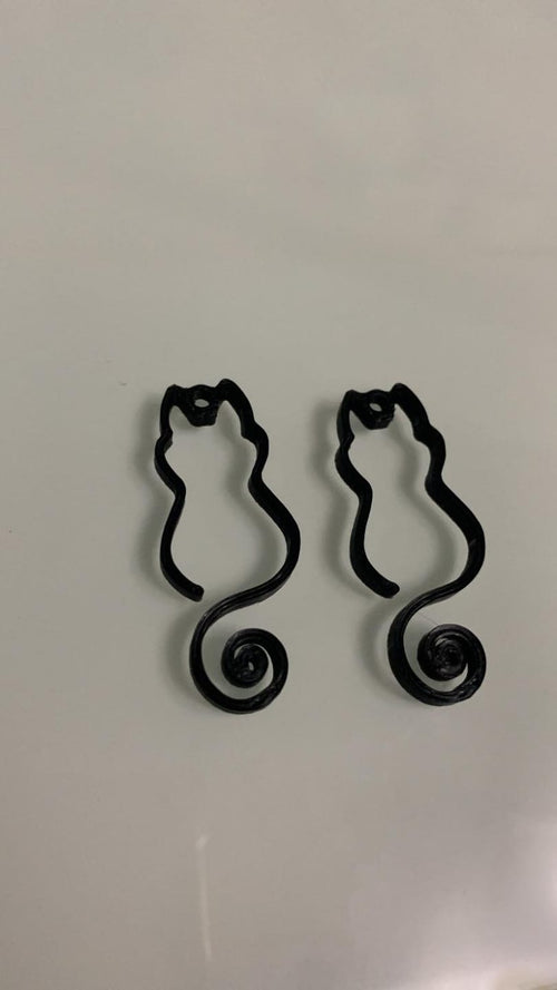 CAT EARRING