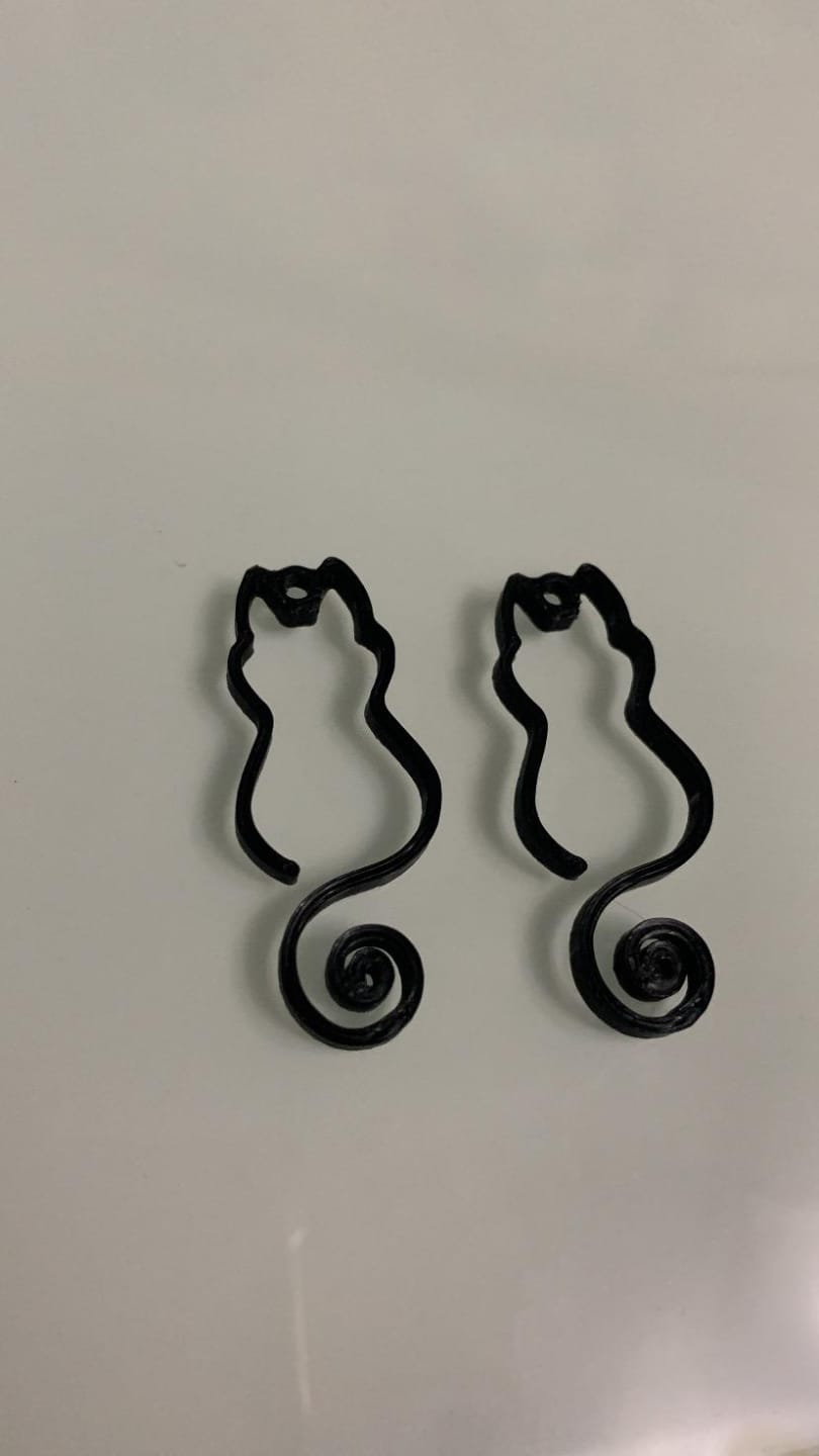 CAT EARRING