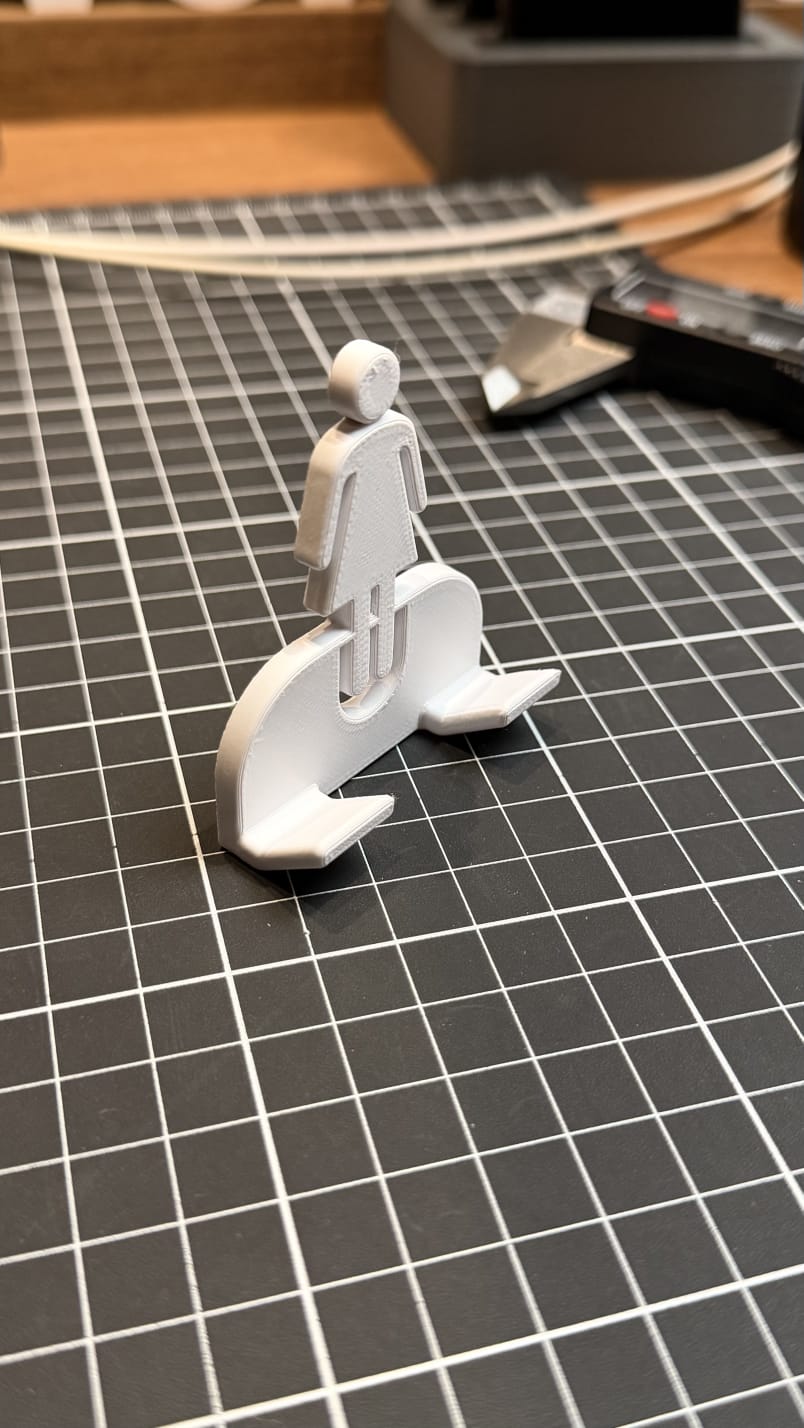 Wall-Mounted Gillette Holder | Female